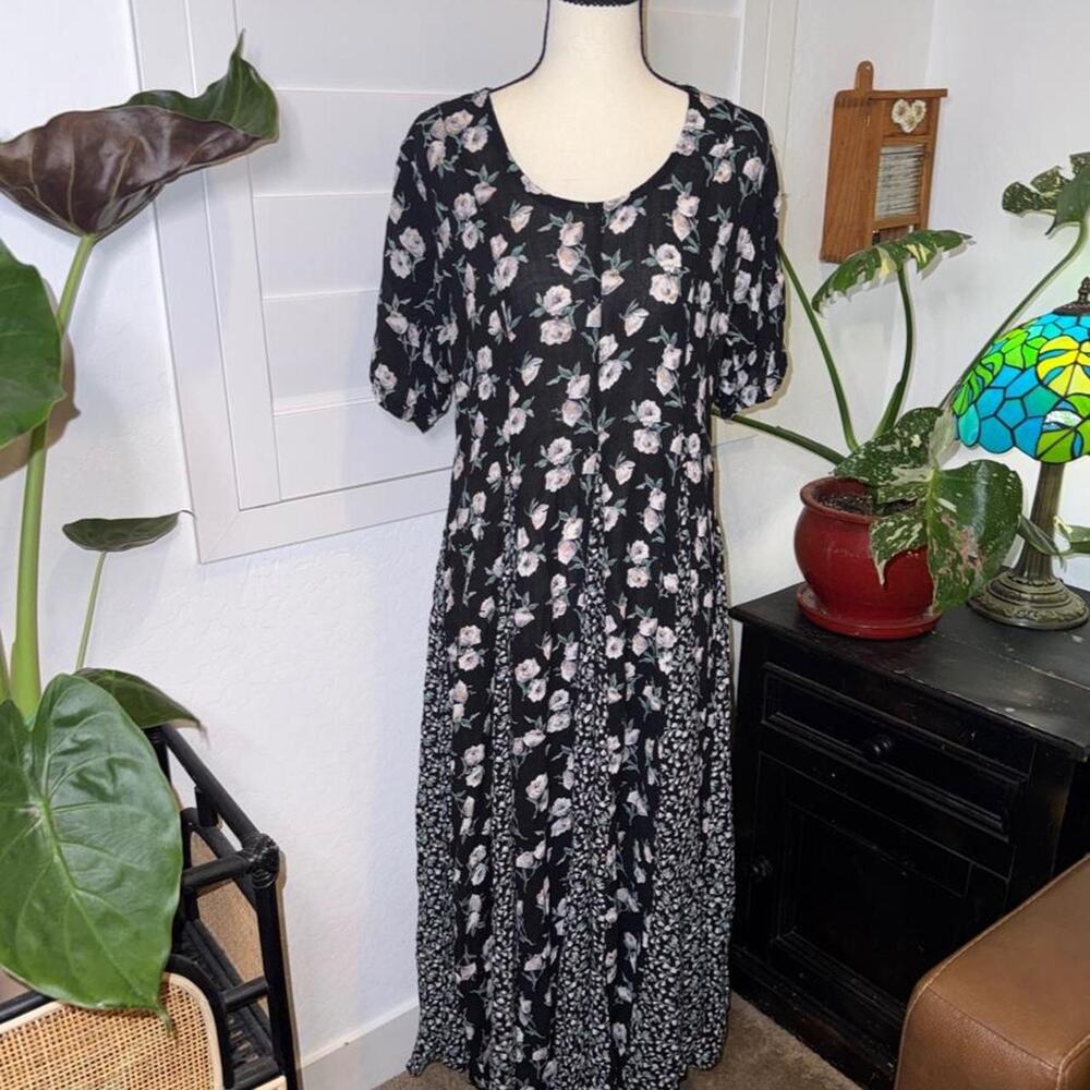 Vintage 90s Starina Black Floral Rayon Maxi Dress Whimsigoth Boho S